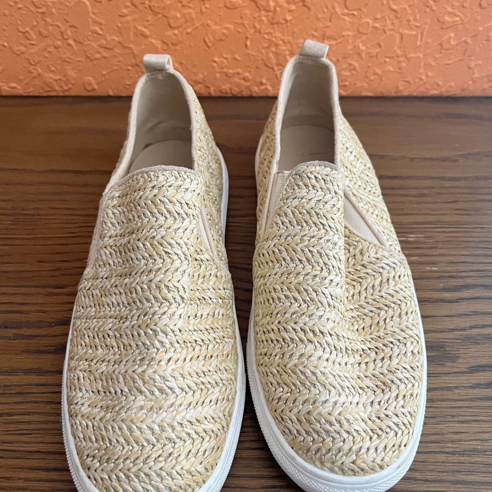 Nicole Miller, Women Size 8, Slip-on Sneakers - Picture 2 of 3